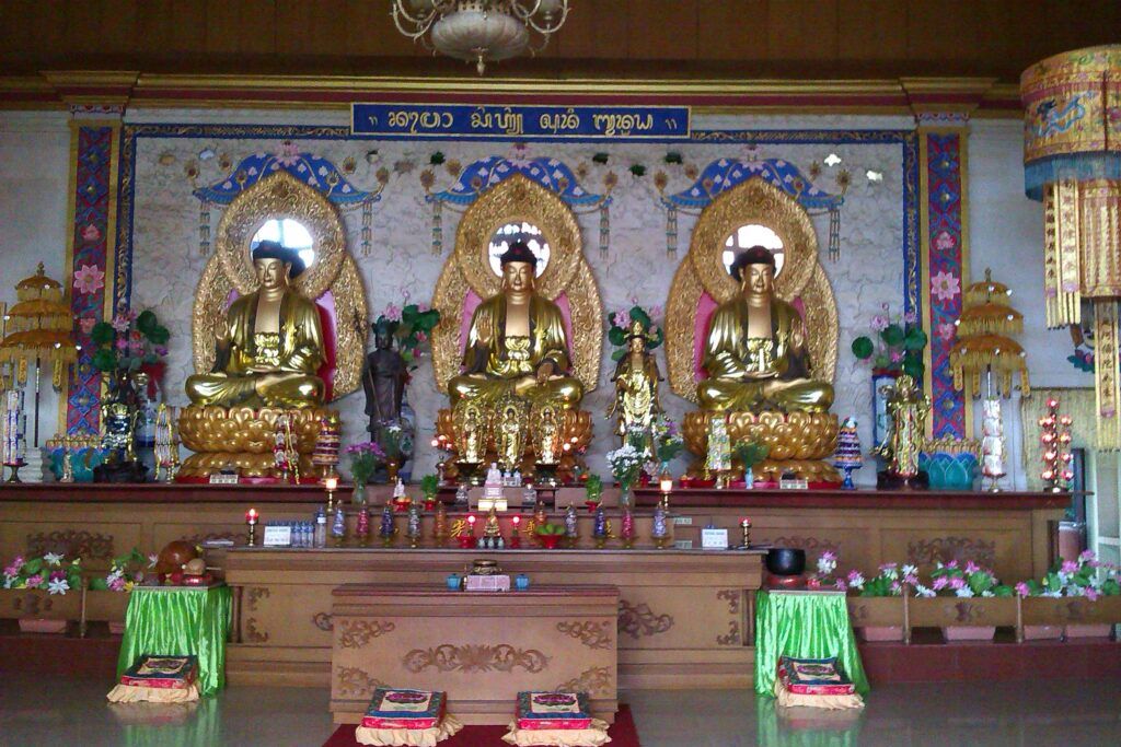 3 Buddhas 